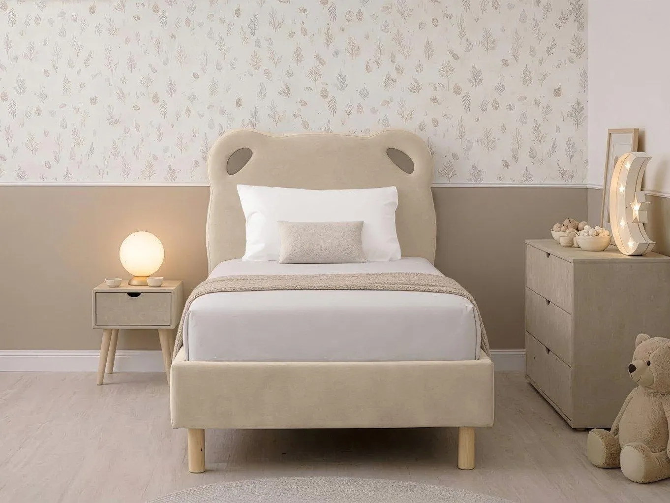 Teddy themed bed