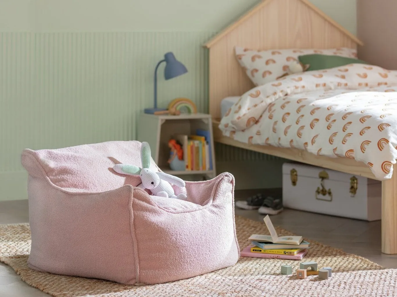 Kid's pink bean bag chair