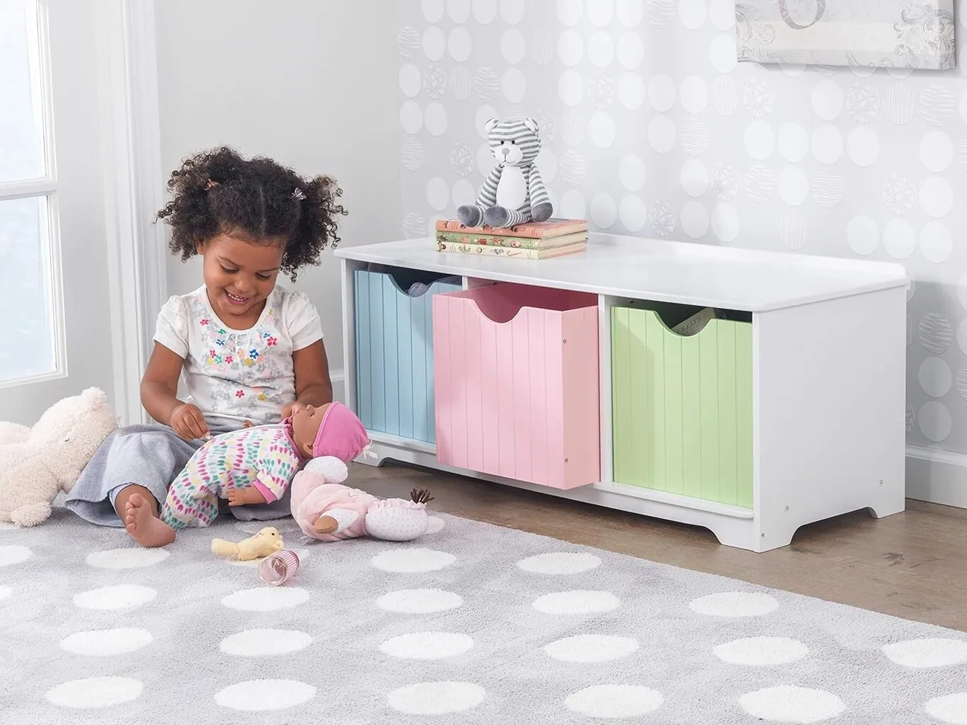 Kid's white storage bench
