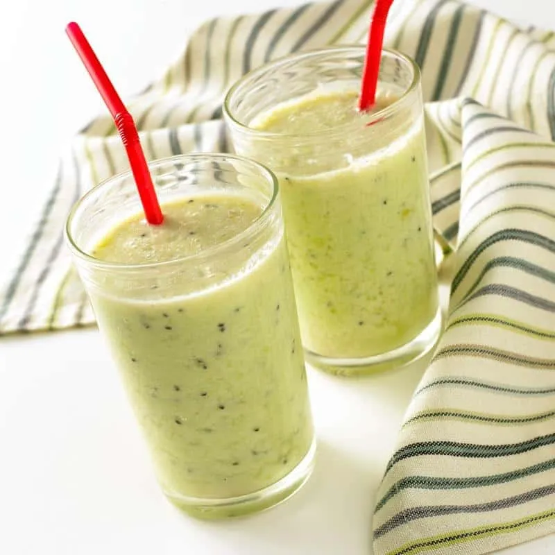 Green fruit smoothie